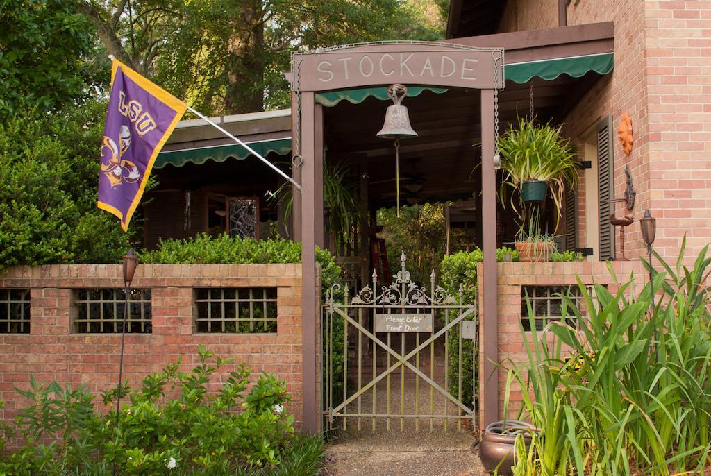 The Stockade Bed And Breakfast บาตันรูช ภายนอก รูปภาพ