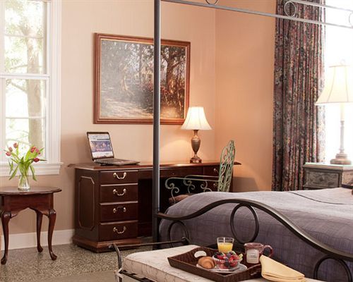 The Stockade Bed And Breakfast บาตันรูช ภายนอก รูปภาพ