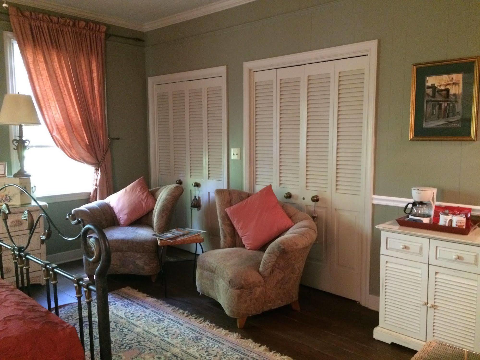 The Stockade Bed And Breakfast บาตันรูช ภายนอก รูปภาพ