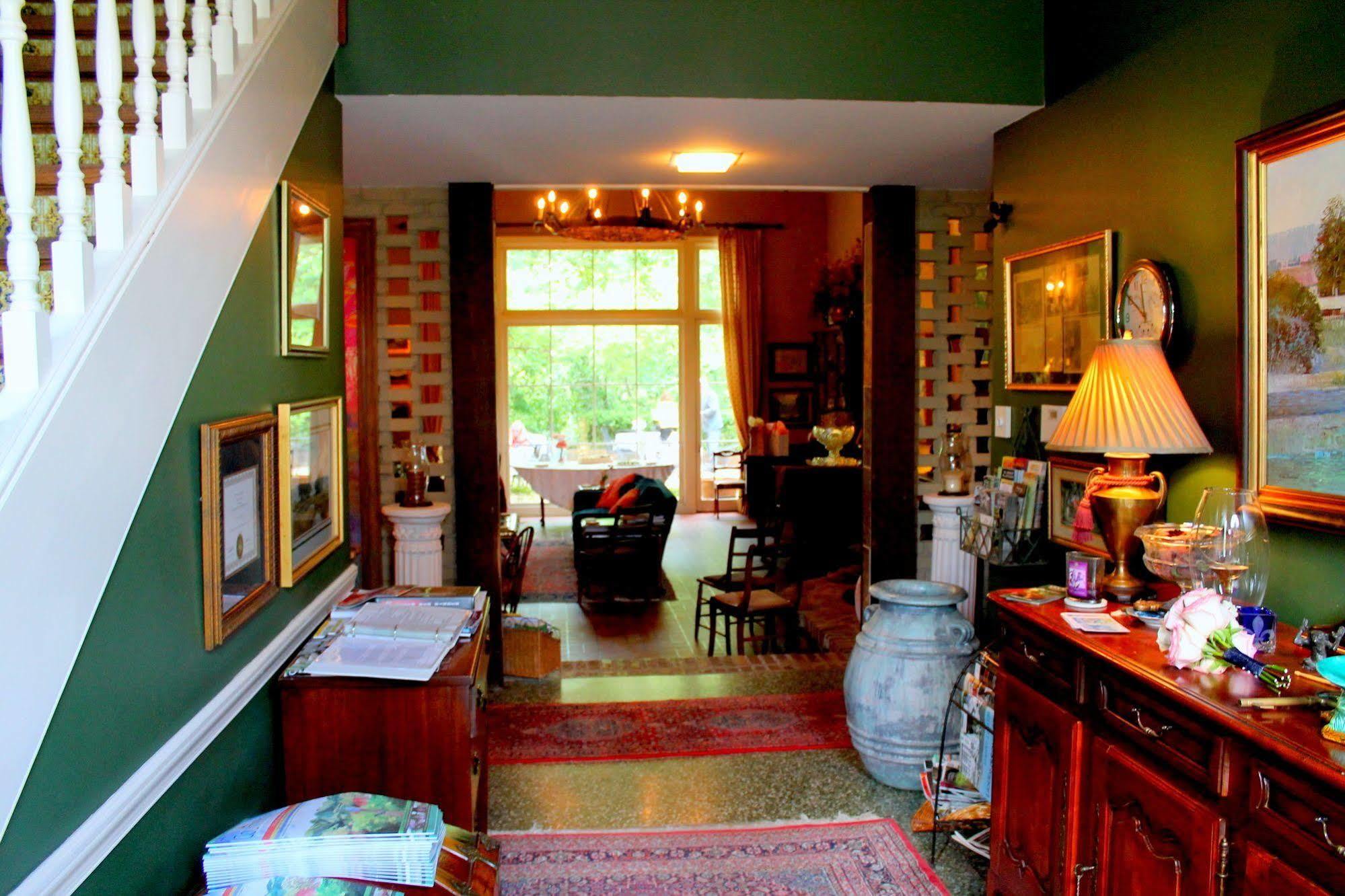 The Stockade Bed And Breakfast บาตันรูช ภายนอก รูปภาพ