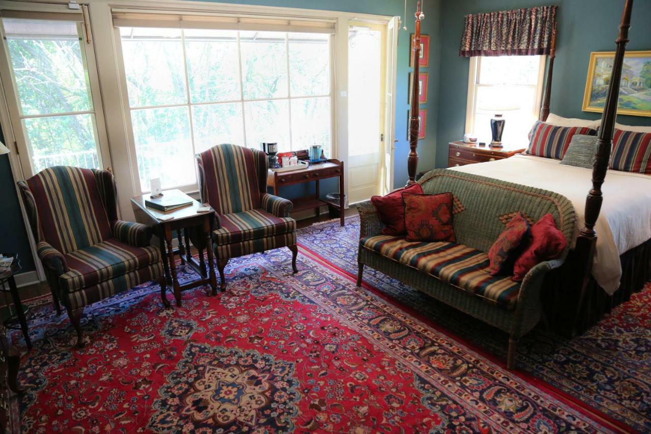 The Stockade Bed And Breakfast บาตันรูช ภายนอก รูปภาพ